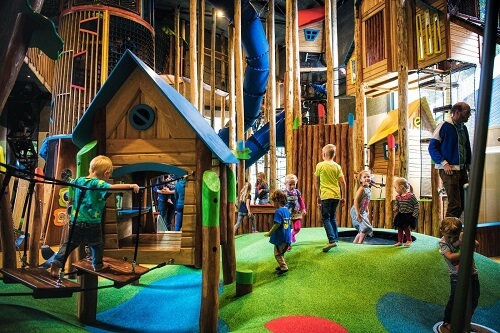 Manieren Rentmeester enthousiasme Camping binnenspeeltuin | Kindercamping indoor speeltuin